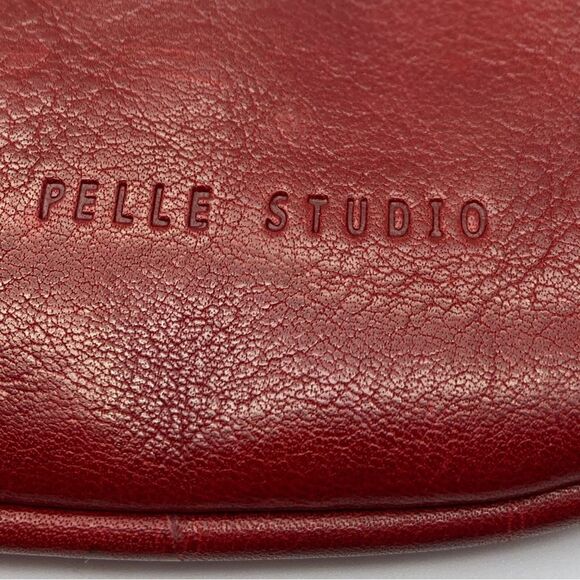 Pelle Studio Wilsons Italian Leather Unisex Wristlet Cherry Color - Picture 3 of 12